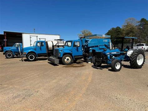 Nutt auction - Description. Dozers, tractors, skid steers, hay equipment, trailers, trucks & more! Saturday, April 9, 2022 @ 9:00 am 20151 US Hwy 59 South, Queen City, TX Call Johnny Cullins @ 903-824-7590 or John Nutt @ 903-824-0581 for more information. TX 11712. Nutt Auction Company. (111)